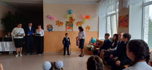 День Знаний в Калтаковской средней школе