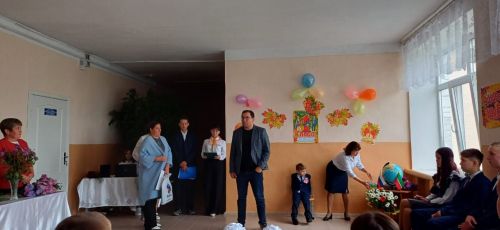 День Знаний в Калтаковской средней школе