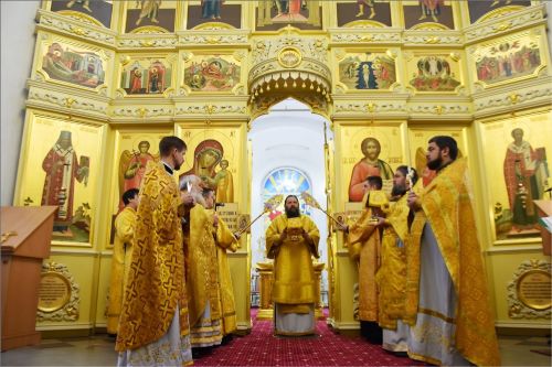 Епископ Гавриил совершил Божественную литургию в Мензелинске