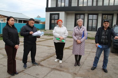 Айдар Салахов хуҗалыклар буйлап эш сәфәрендә йөрде