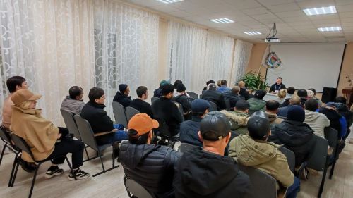 В Мензелинске мигрантам рассказали об изменениях в законодательстве