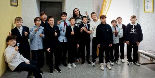 Ученики СОШ № 1 Мензелинска посетили мастер-класс в Доме художника