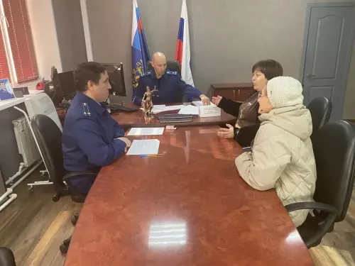 Заместитель прокурора Татарстана Владимир Посохов провел личный прием граждан в Мензелинске