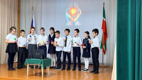 В Мензелинской школе-интернате открыли гриммерно-костюмерную комнату