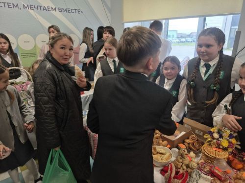 Минзәлә районының «Мирас» күп профильле гимназиясендә көзге ярминкә үтте