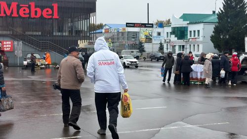 Волонтёры Мензелинска проявили заботу о старшем поколении