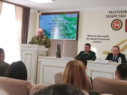 Заместитель министра лесного хозяйства провел совещание в Мензелинске