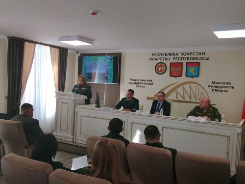 Заместитель министра лесного хозяйства провел совещание в Мензелинске