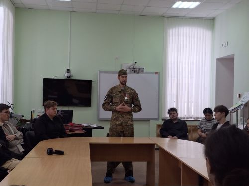 Патриотический диалог: Радик Габдуллин встретился со студентами педколледжа