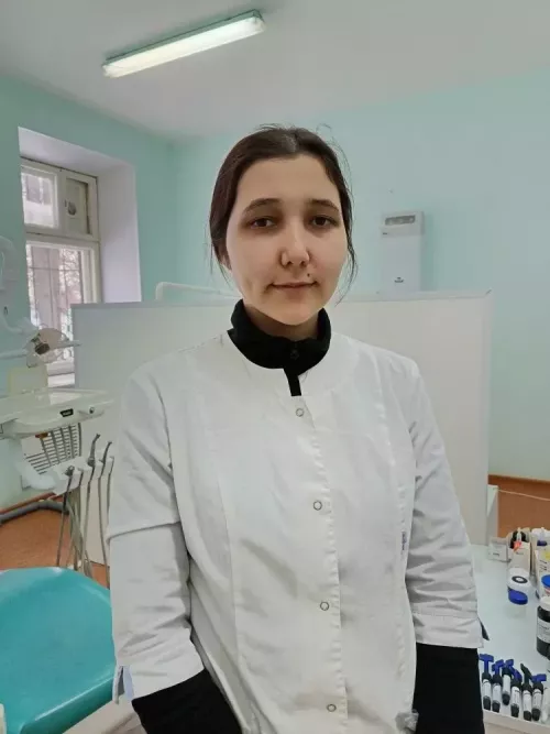 В Мензелинской ЦРБ новый врач-стоматолог: Альбина Гирфанова уже завоевала доверие пациентов