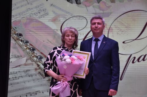 Минзәләдә мәдәният хезмәткәрләре көнен билгеләп үттеләр