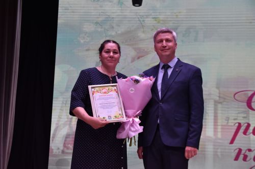 Минзәләдә мәдәният хезмәткәрләре көнен билгеләп үттеләр