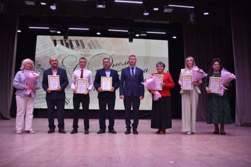 Минзәләдә мәдәният хезмәткәрләре көнен билгеләп үттеләр