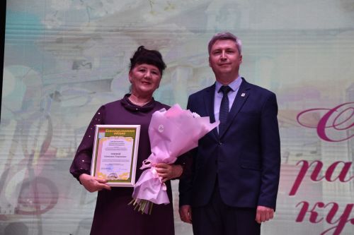 Минзәләдә мәдәният хезмәткәрләре көнен билгеләп үттеләр