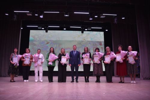 Минзәләдә мәдәният хезмәткәрләре көнен билгеләп үттеләр