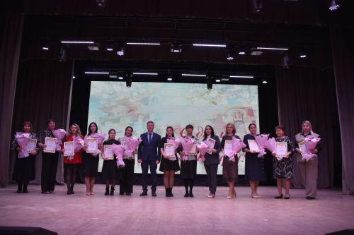 Минзәләдә мәдәният хезмәткәрләре көнен билгеләп үттеләр