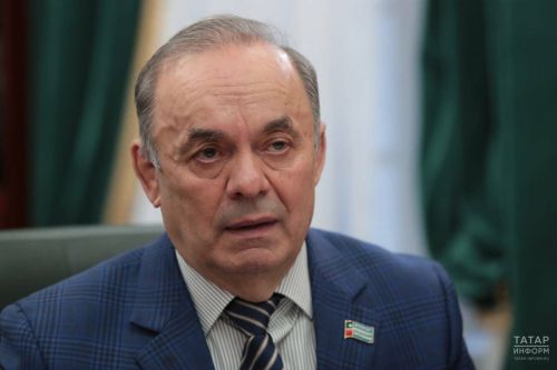 Экзам Губайдуллин поздравил муниципальных служащих Татарстана с профессиональным праздником