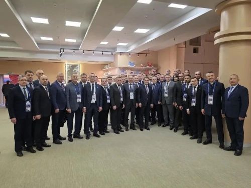 Глава Мензелинского района принимает участие во Всероссийском муниципальном форуме