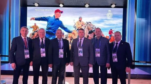 Глава Мензелинского района принимает участие во Всероссийском муниципальном форуме