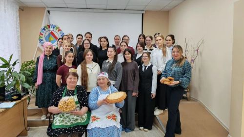 Студенты Мензелинского педагогического колледжа познакомились с творчеством Тукая и национальным наследием