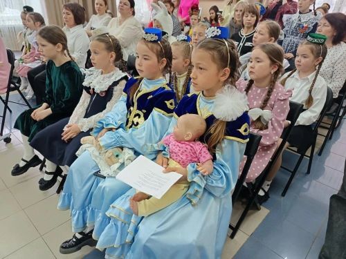 «Слово Тукая живёт в сердцах юного поколения» : в детской библиотеке имени Рашита Гарая прошел районный конкурс чтецов