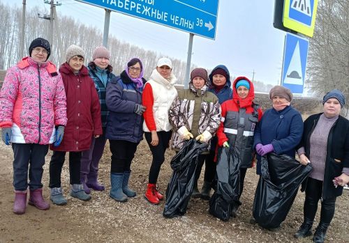 В Урусовском сельском поселении вышли на субботник