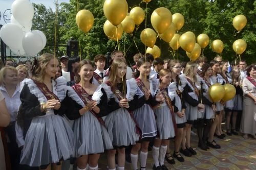 В СОШ № 3 Мензелинска состоялся «Последний звонок»