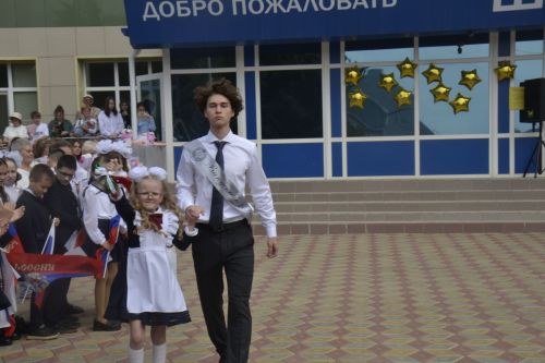 В СОШ № 3 Мензелинска состоялся «Последний звонок»