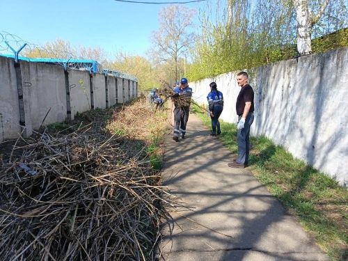 Мензелинцы преобразили тропинку между поселками Изыскателей и Нефтяников