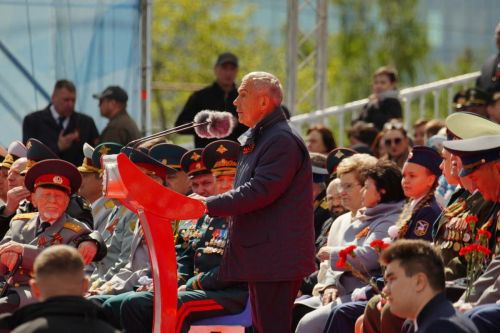 Минниханов на параде Победы в Казани: «День Победы по праву остается главным праздником страны»