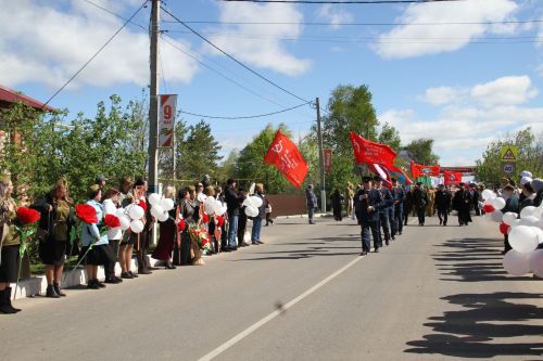 В Мензелинске прошёл Парад Победы