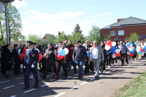 В Мензелинске прошёл Парад Победы