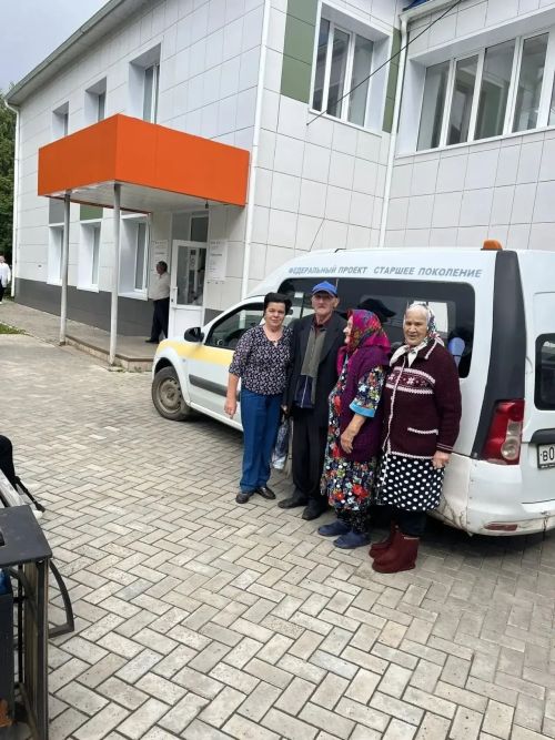 В Мензелинском районе работает программа «Старшее поколение»