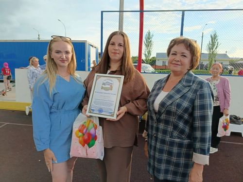 В поселке Нефтяников Мензелинска прошел праздник добрососедства «Курше»