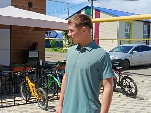 Мензелинский борец Егор Юнзель отправился на первенство мира