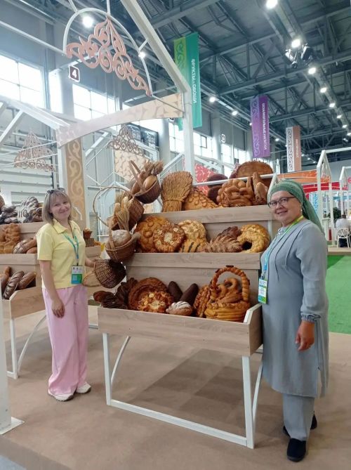 Мензелинские учителя агротехклассов посетили выставку «АгроВолга-2026