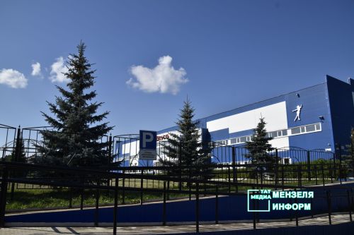 Ледовый дворец «Юность» встречает спортсменов в новом облике