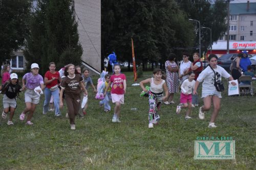 В поселке Изыскателей города Мензелинска прошел яркий праздник проекта «Күрше»