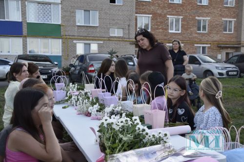 В поселке Изыскателей города Мензелинска прошел яркий праздник проекта «Күрше»