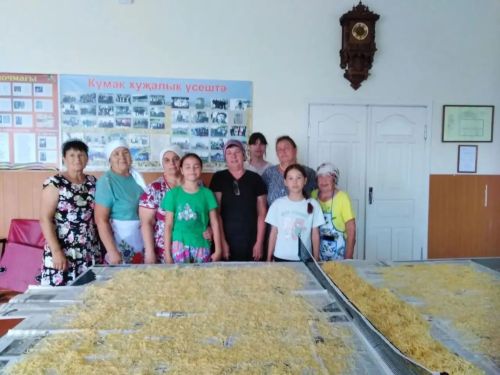 Жители села Атрякли приготовили домашнюю лапшу для участников СВО