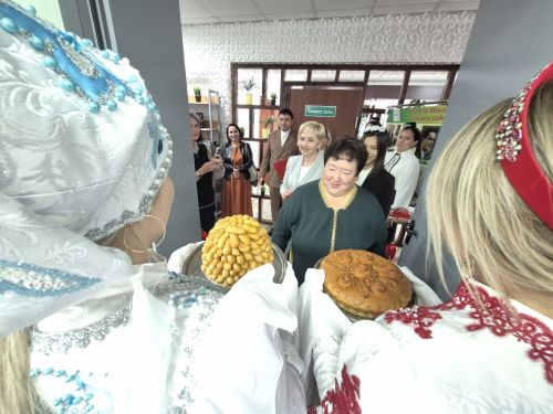 Минзәлә районының Тауасты Байлар мәдәният йортында яңа буын китапханәсе ачылды