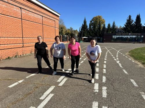 Педагоги средней школы № 1 Мензелинска продолжают путь к знакам ГТО