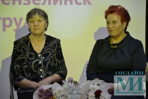 В молодежном центре "Ялкын" Мензелинска прошла встреча с ветеранами труда