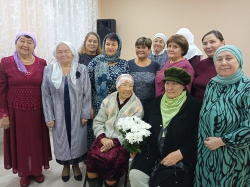Минзәлә мәдни мирас йортында Салисә Гәрәева белән очрашу булды