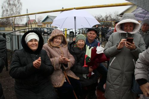 Тулбай авылында Салисә Гәрәева хөрмәтенә стела ачылды