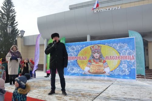 Фотомгновения с празднования Масленицы в Мензелинске