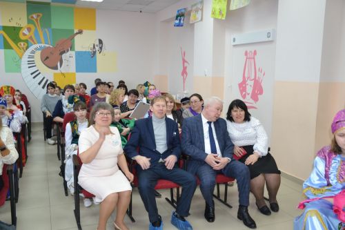 Мгновенья фестиваля народов Татарстана в СОШ №2
