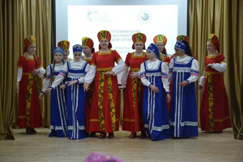 Мгновенья фестиваля народов Татарстана в СОШ №2