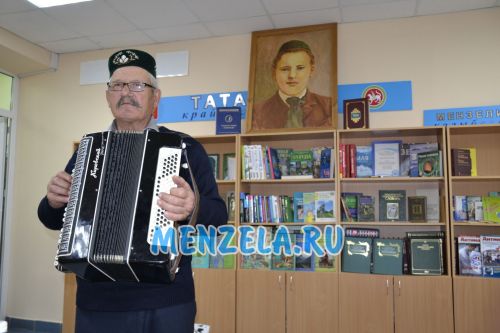 Минзәлә үзәк китапханәсендә Тукай көненә багышланган шигырь укучылар бәйгесе узды