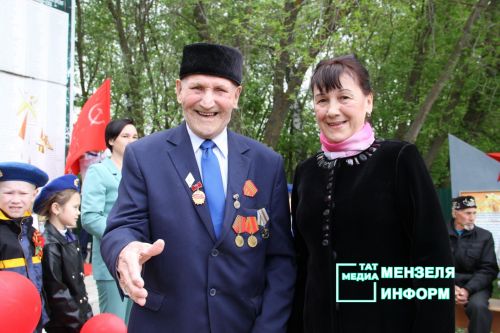 Аю авылындагы митинг “Авыл җирлекләрен комплекслы үстерү” программасы кысаларында  яңартылган паркта үтте